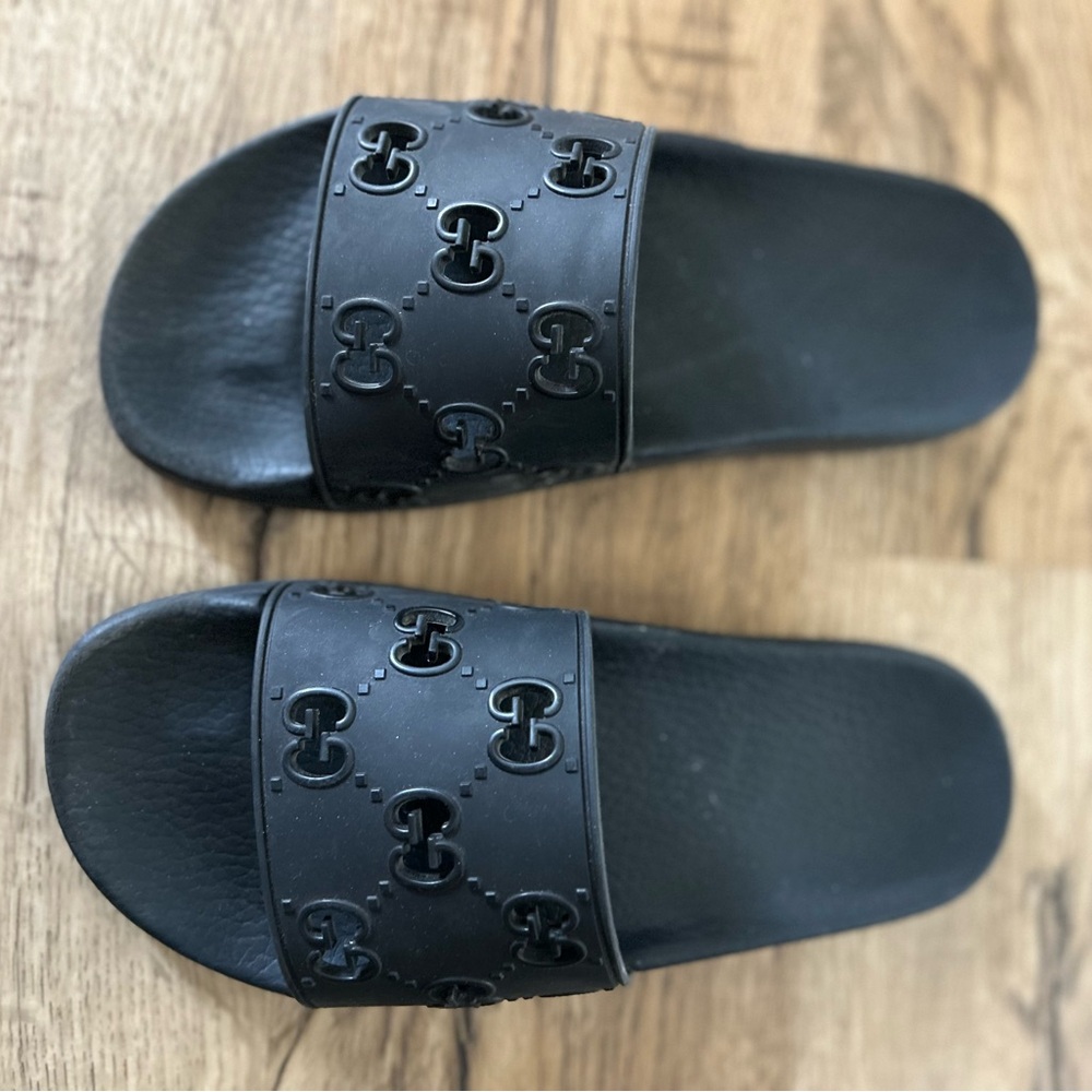 Gucci Black Slide Sandals- size 39 women